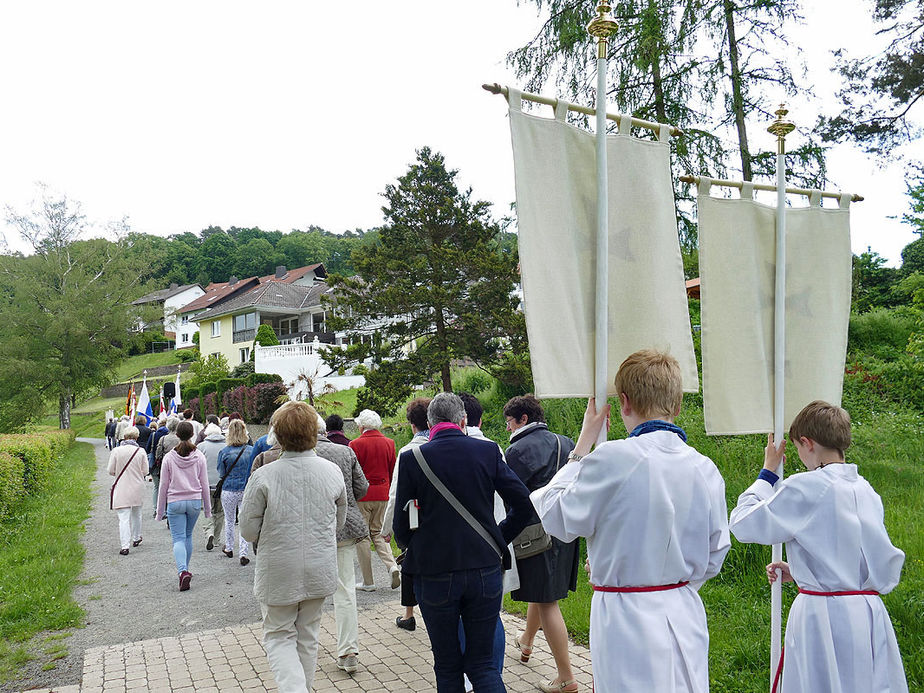 Bittprozession an Christi Himmelfahrt (Foto: Karl-Franz Thiede)